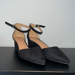 Women’s dress shoes